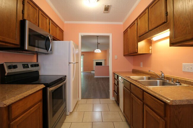 Foto del edificio - 171 Forest View Dr