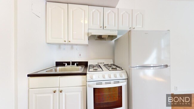 Foto del edificio - 257 E 61st St