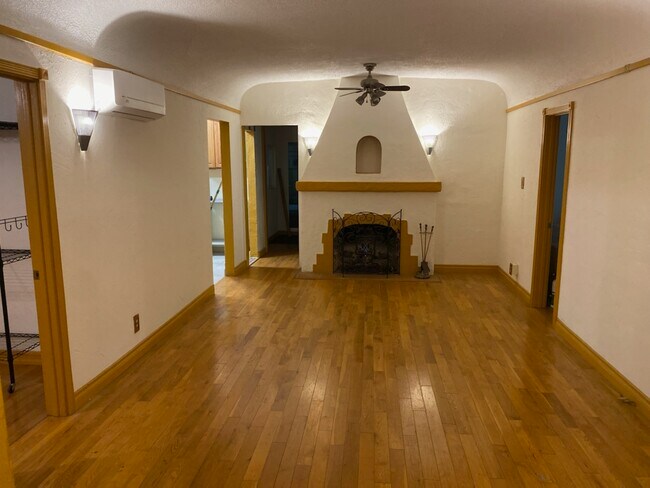 Living Room 1 - 5339 Westhaven St