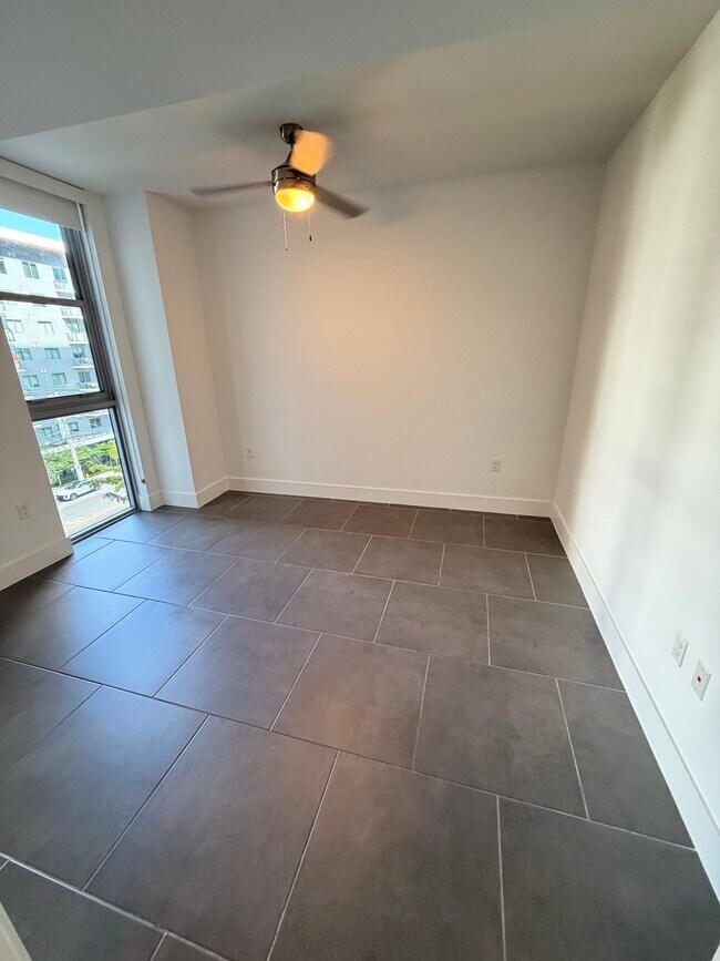 Foto del edificio - 132 NE 22nd St