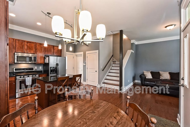 Photo - 3475 Spencer St House