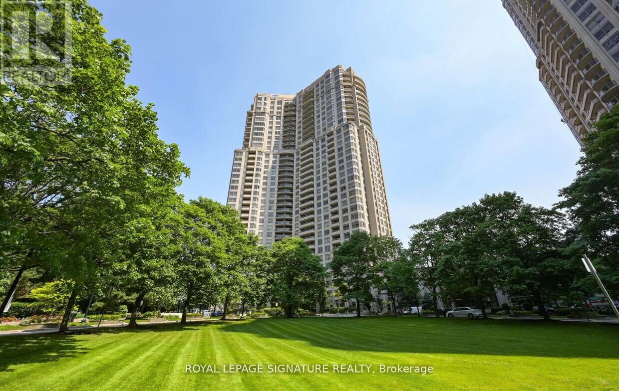 Photo principale - 35-1035 Kingsbridge Garden Cir