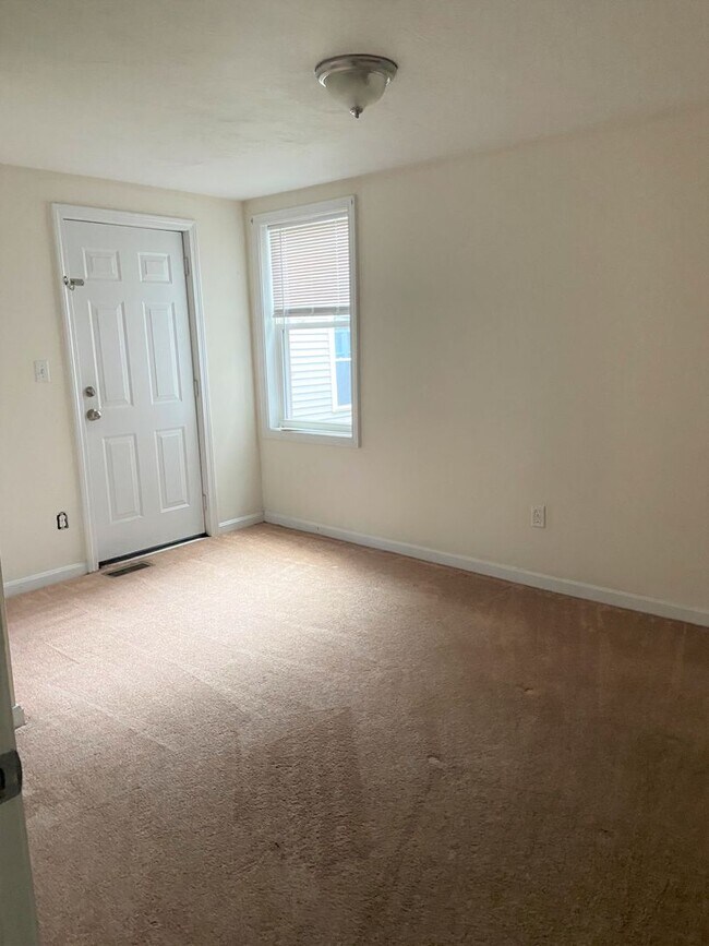 Foto del edificio - 13 Cottage St