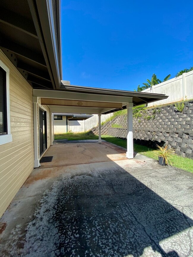 Building Photo - Mililani Mauka Single Family