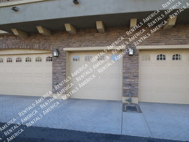 Foto del edificio - 1350 S Greenfield Rd