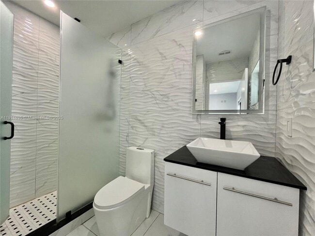 Foto del edificio - 575 NE 179th Dr