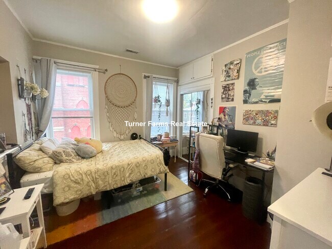 Foto del edificio - 724 Parker St