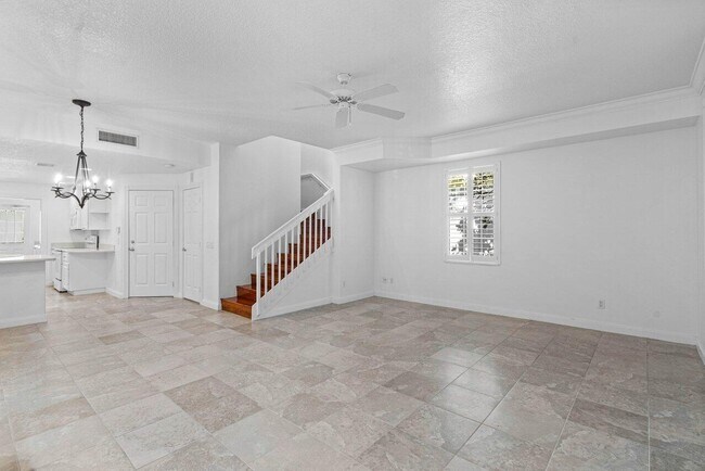 Foto del edificio - 2828 W Community Dr
