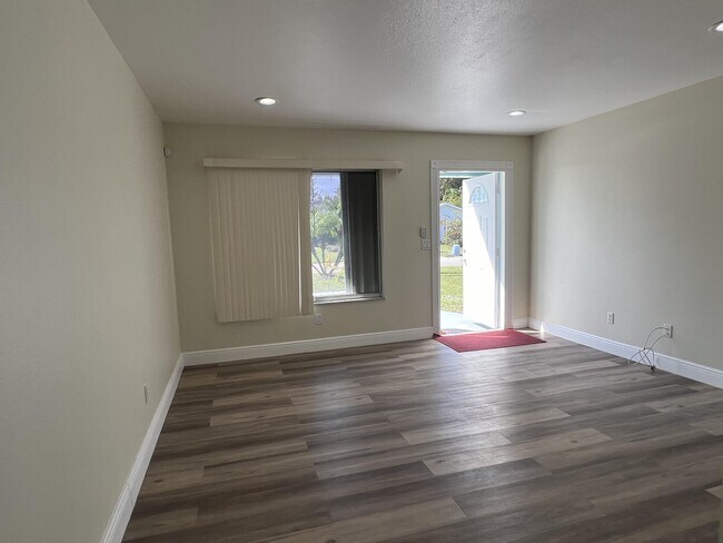 Foto del edificio - 1329 SE Vestridge Ln