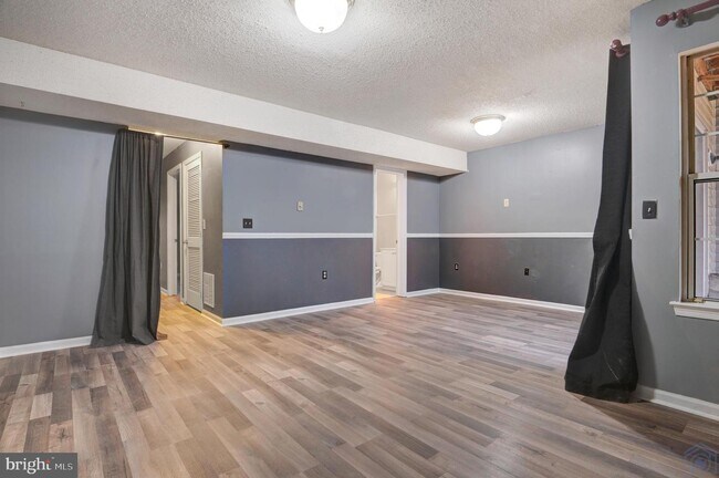 Building Photo - 2543 Selkirk Ct