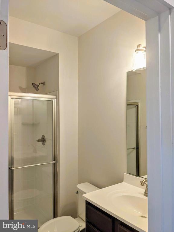 Foto del edificio - 8609 Satinwood Dr