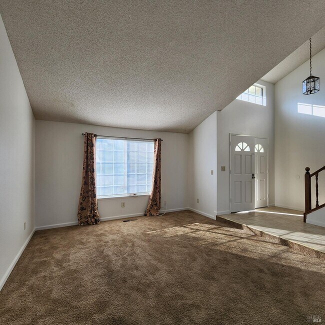 Foto del edificio - 5046 Brookdale Cir