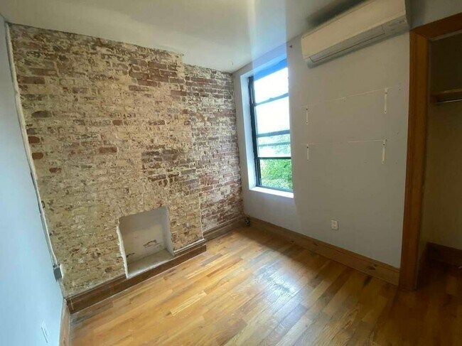 Foto del edificio - 728 Franklin Ave