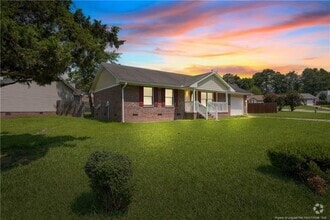 Building Photo - 6585 Applewhite Rd