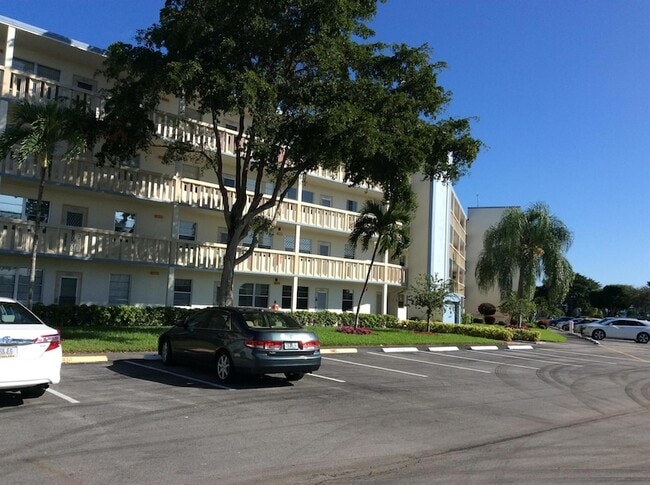 Photo - 3063 Ainslie Dr Apartment