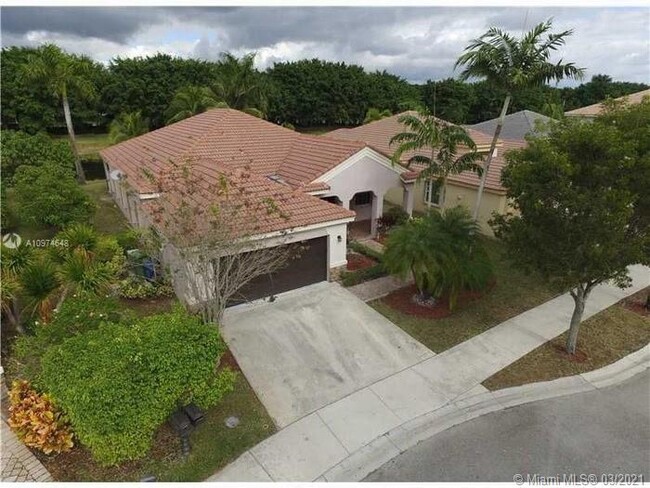 Building Photo - 1732 Sparrow Ln