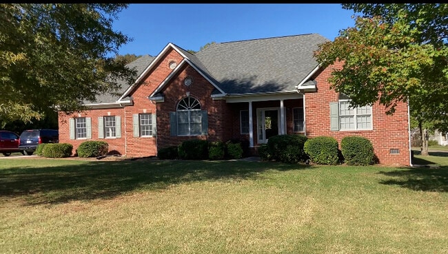 Front View - 5804 Billet Rd