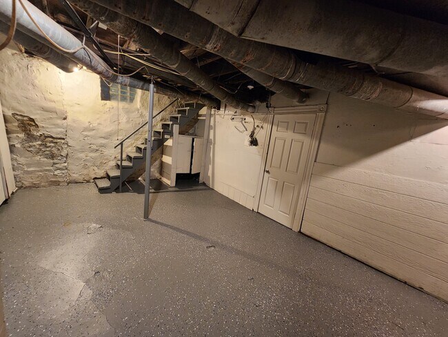 Foto del edificio - 210 Radcliffe St