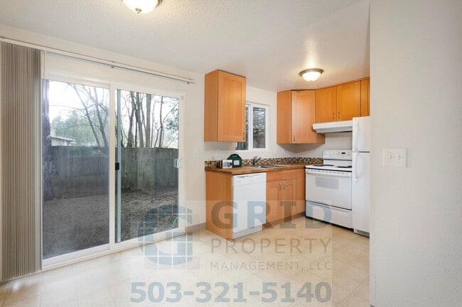 Foto del edificio - Two Bedroom Apartment Available - Private ...