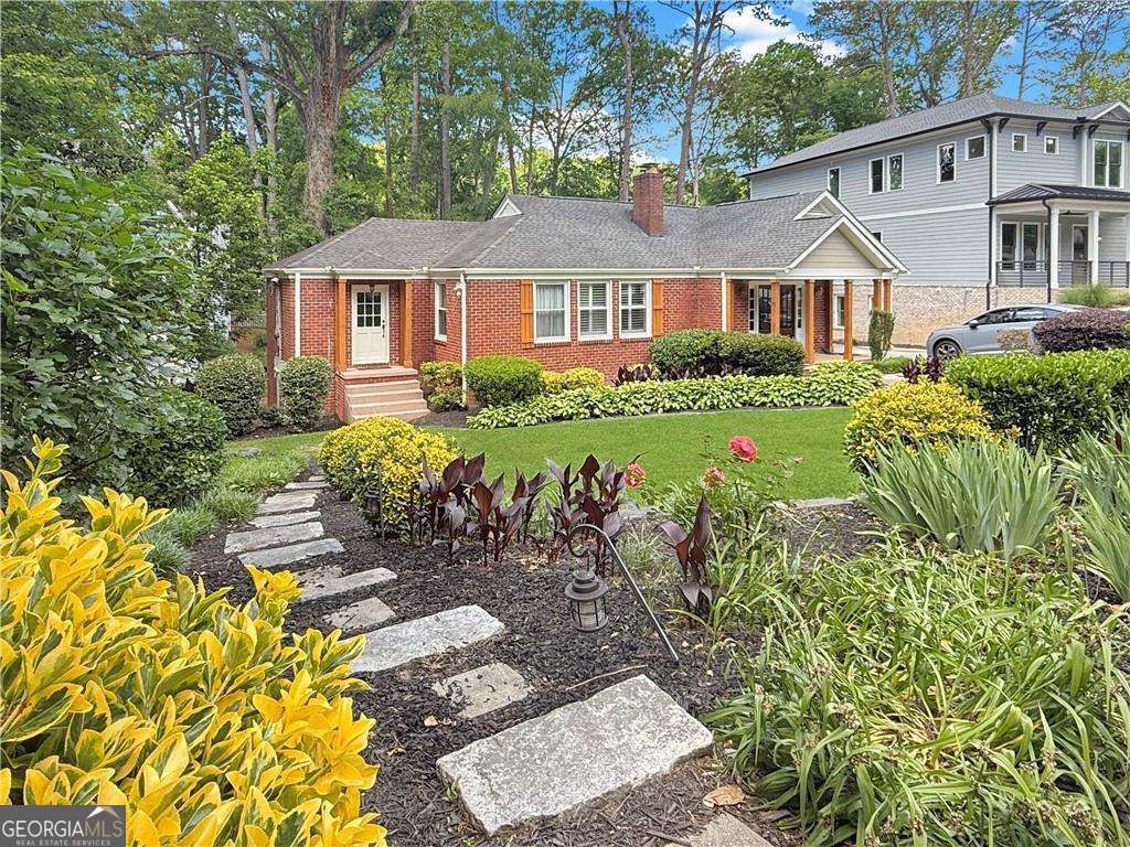 Foto principal - 656 Timm Valley Rd NE