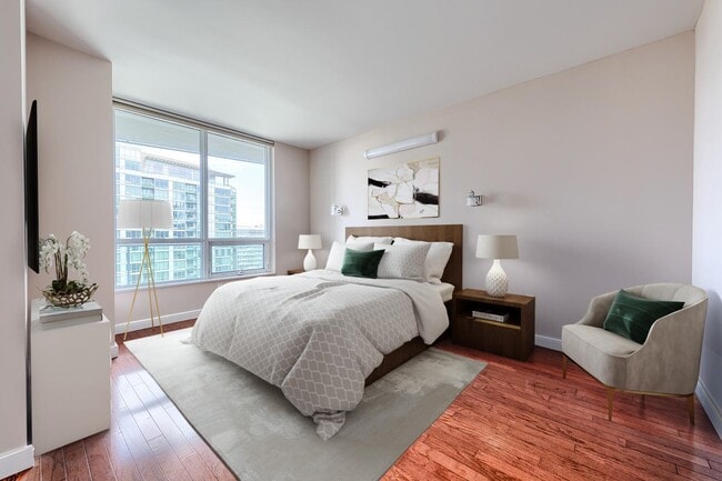 Building Photo - 20 Newport Pkwy