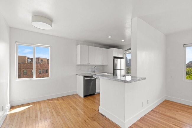 Foto del edificio - This beautifully updated  1 bed / 1 bath a...