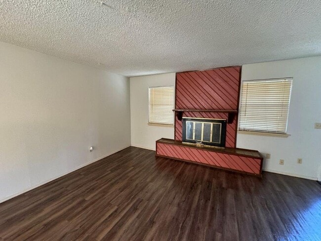 Foto del edificio - 2 bed 2 bath condo in Norman, updated amen...