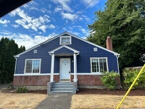 Building Photo - 2808 NW Fillmore Ave
