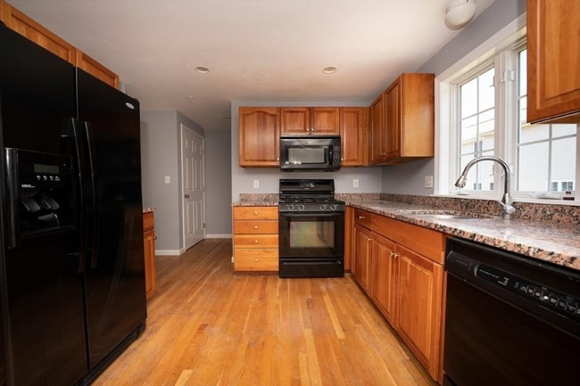 Photo - 1005 Trapelo Rd Townhome