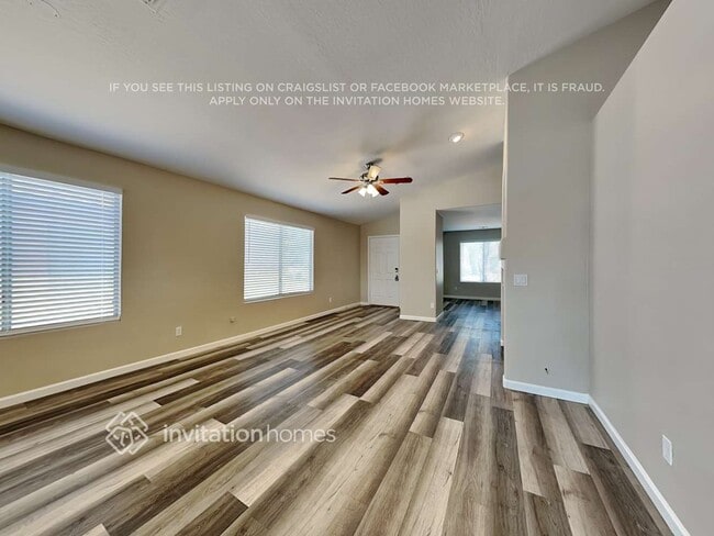 Foto del edificio - 15841 W Monroe St