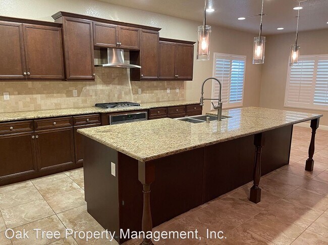 Foto del edificio - 3 br, 2 bath House - 7306 W. San Jose Avenue