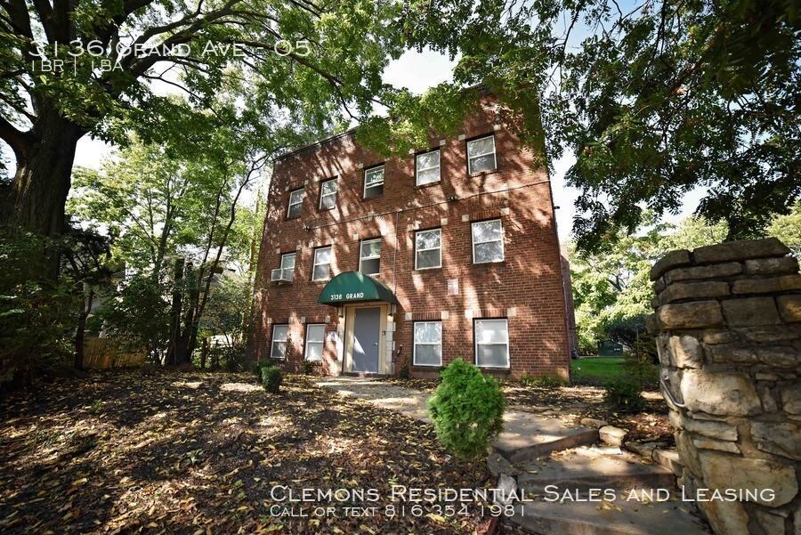 3136 Grand Special First Month Free! Apartment for Rent in Kansas City, MO