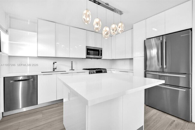 Foto del edificio - 3265 Virginia St