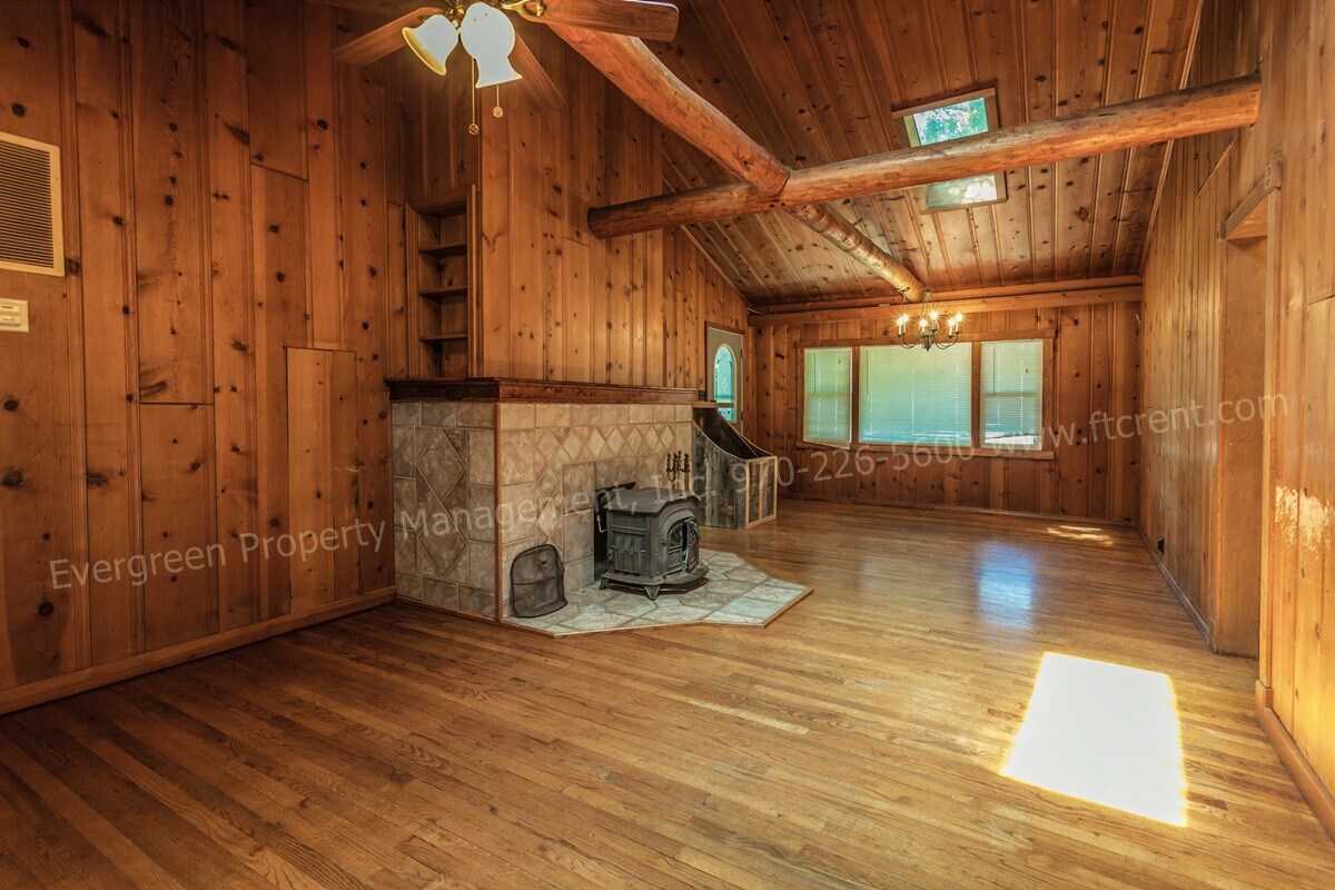 Primary Photo - Horse Property in West Fort Collins!