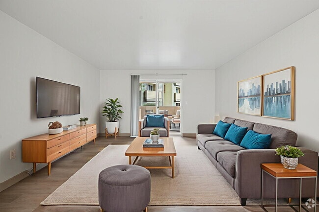 Building Photo - Arnada Pointe