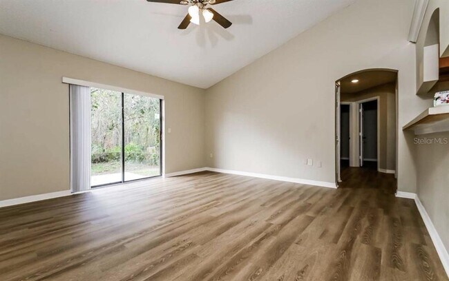 Foto del edificio - 117 Emily Ln