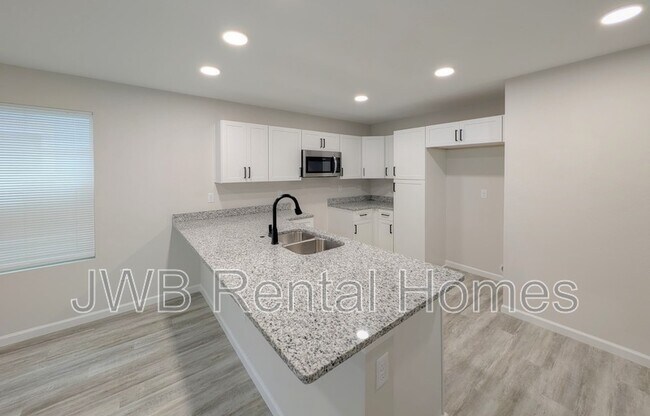 Building Photo - 7605 Eaton Ave