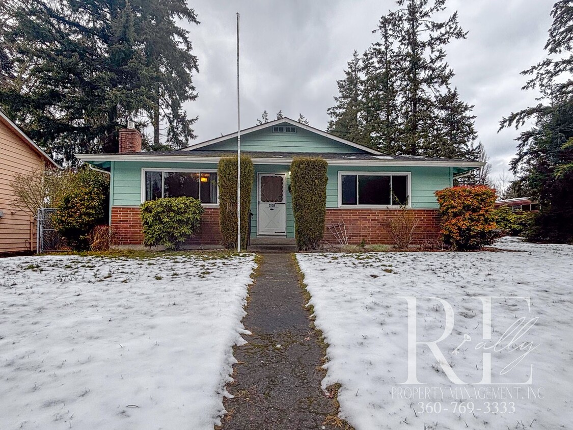 Primary Photo - Cozy 3-Bedroom Home in Desirable Poulsbo N...