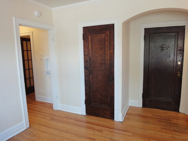 Foto del edificio - 1941 Grove Ave