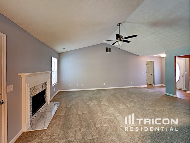 Building Photo - 85 Parkwood Dr