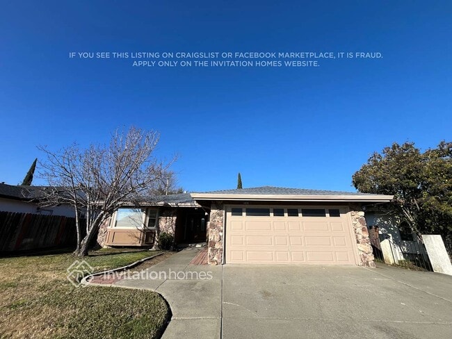 Building Photo - 1036 Breton Dr