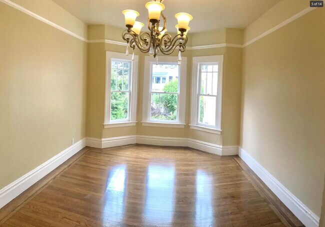 Foto del edificio - 1733 Waller St