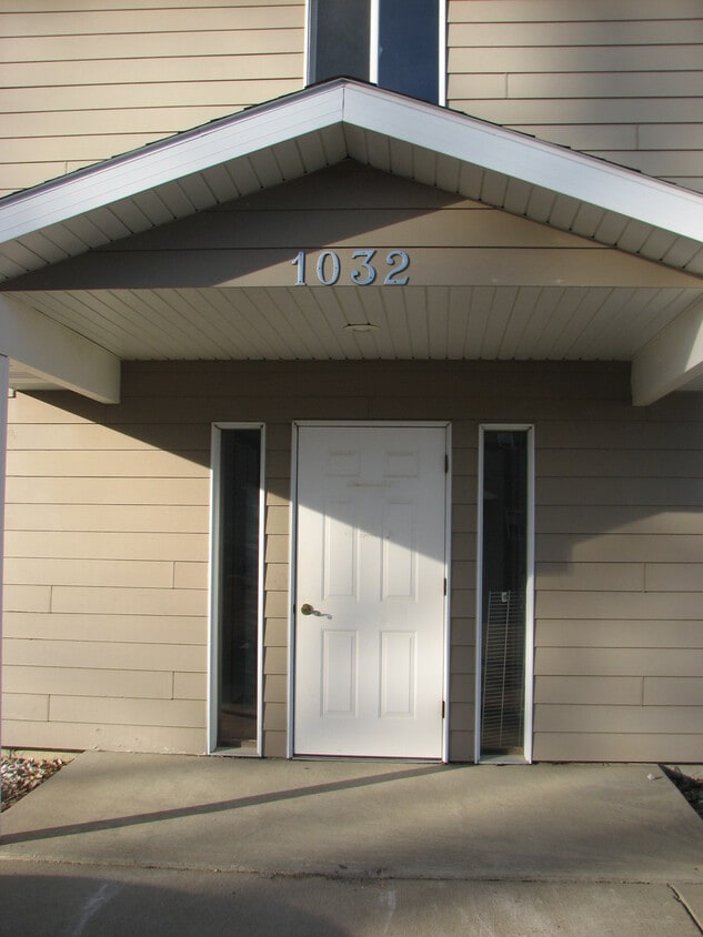 Building Photo - 1028 Cornell St