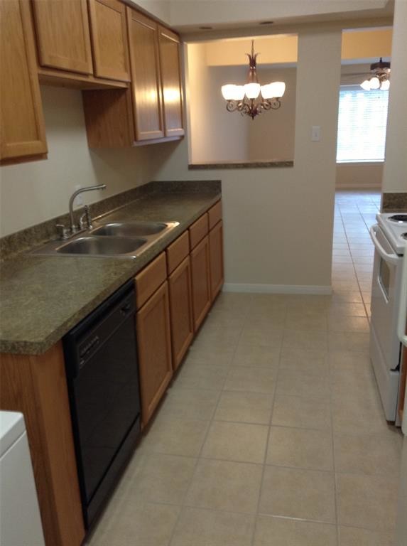 Building Photo - 5208 Arboles Dr