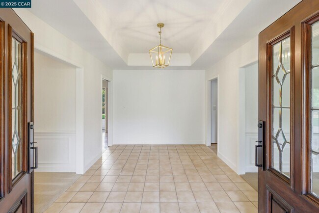 Building Photo - 3 Magee Ct