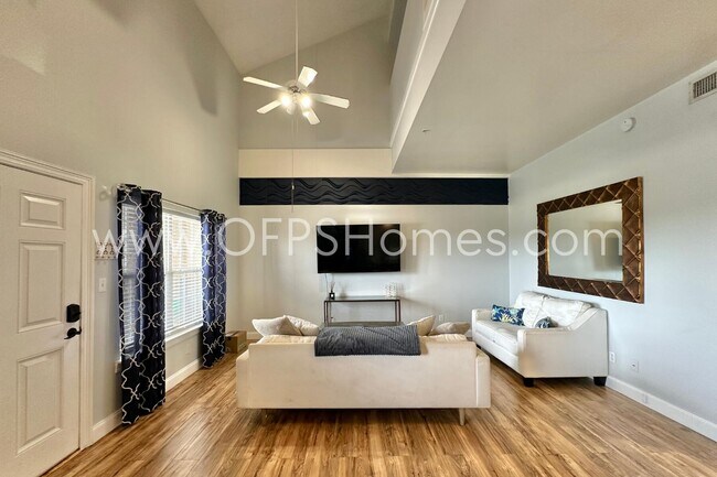 Foto del edificio - 4507 Furling Ln
