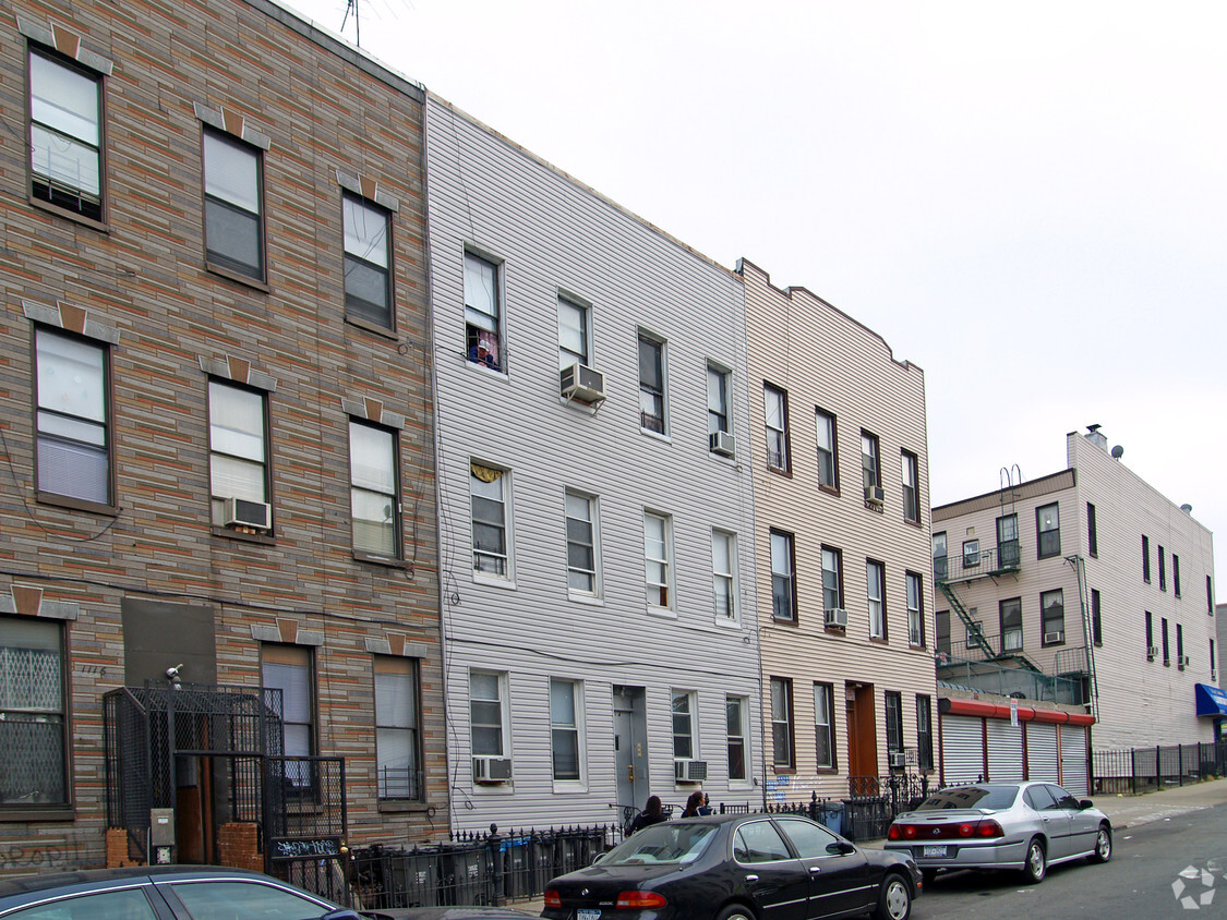 Primary Photo - 1114 Willoughby Ave
