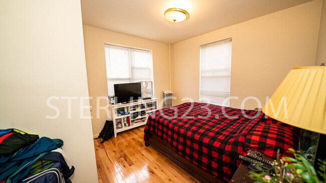 Building Photo - 3604 Ditmars Blvd