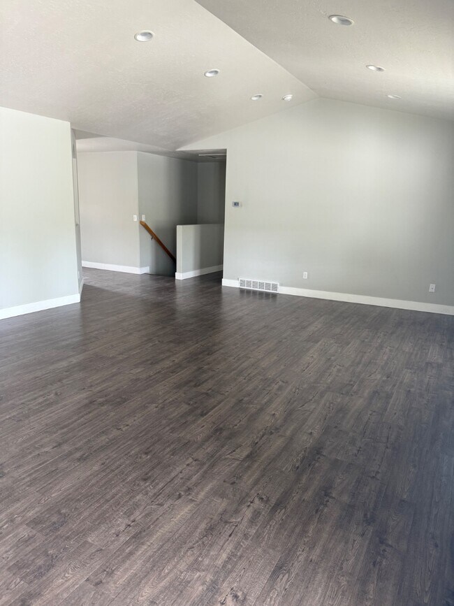 Building Photo - 13693 Daggerwing Way