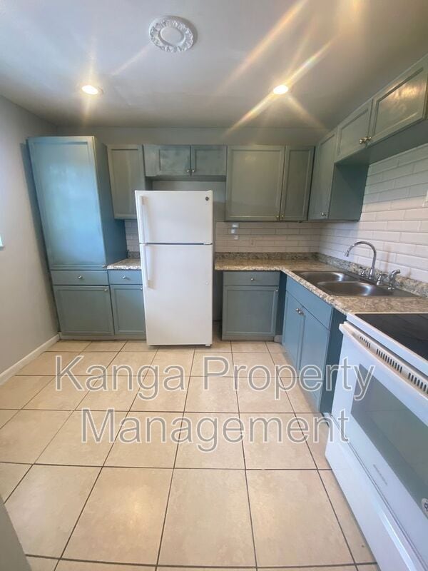 Photo - 3206 Louisiana Ave Apartment